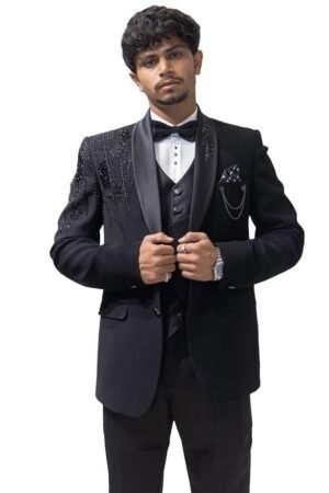 A LOYAL Men Black Solid Slim Fit Tuxedo Suit with Satin Lapel
